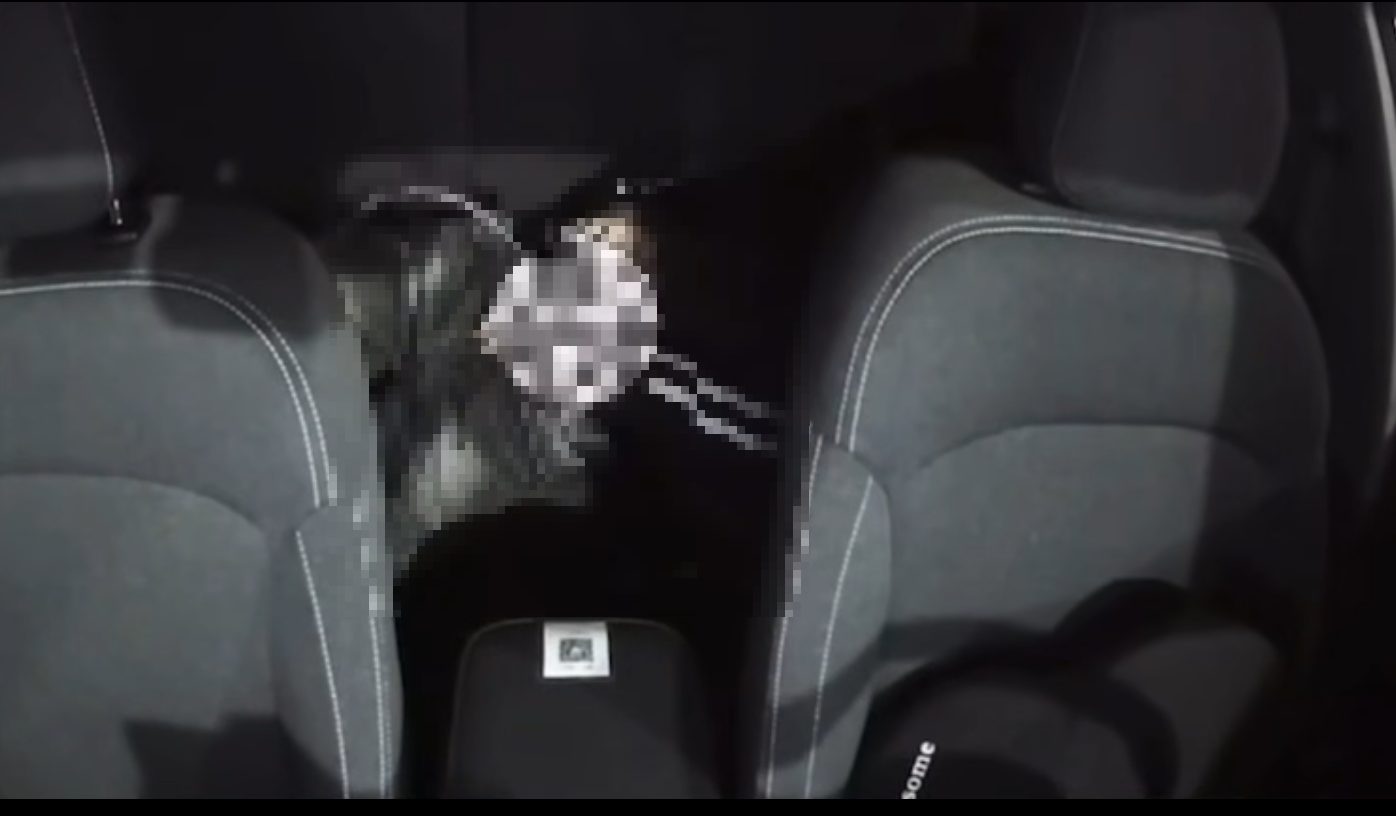 Ói trên xe là chiện quá bình thường. Mình phải làm điều gì đó khác biệt 🥴