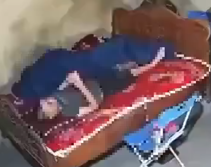 VIDE-0 NGƯỜI ĐÀN ÔNG TUTHIEU SỐNG sợ quá.