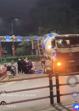 VIDE-0  Vui thôi đừng vui quá, đi bão 1 người tuvong do var chạm xe bồn