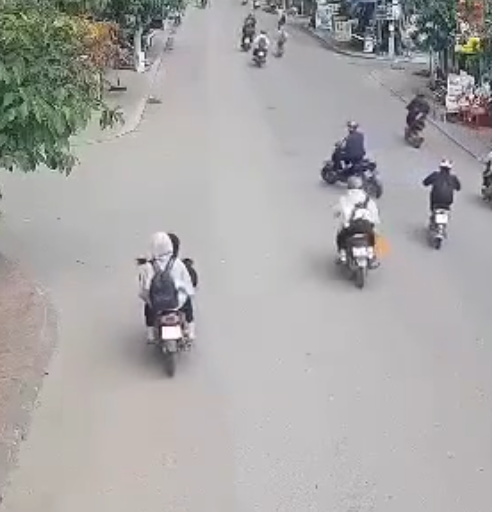 vide-0 Gia Lai: TNGT thương tâm, khiê’n 1 bạn nữ tuvong tại chỗ…