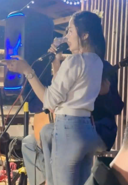 Ca sỹ đc CĐM Q:uan t:âm nh:ất l:úc n:ày. Vjdeo 👇.chú ý âm lượng