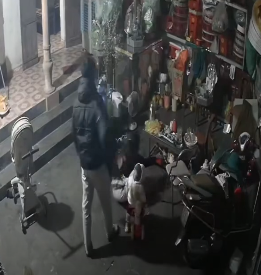 Hot nhất Khoái Châu lúc này ‼️ Chồng đến tận nhà bố mẹ vk, đa’nh vk phải nhập viện