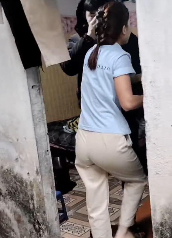 Lại là câu chuyện vk đi làm công ty và rồi …