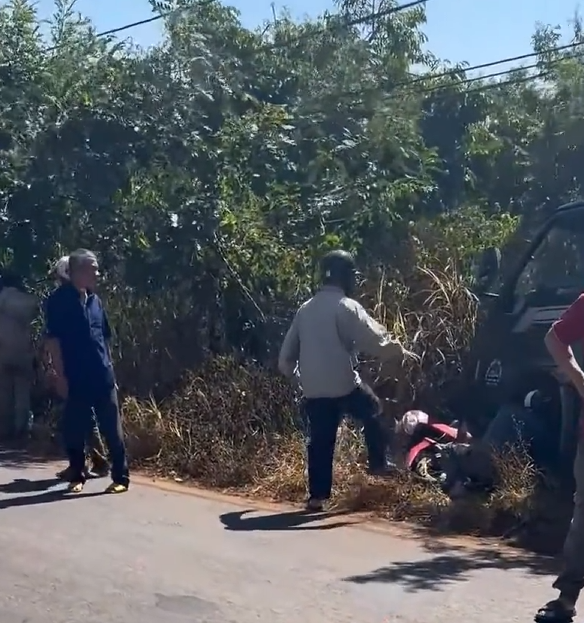 Vid-eo ghi lại sự việc đáng tiếc xảy ra ở Tam Giang, Đắk Lằk.