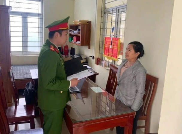 Khởi tố con dâu Iợi dụng lúc “lên đồng” để đa’nh mẹ chồng 98 tuổi