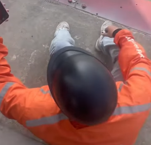 Thanh niên tử vì tình ở cầu Nhật Tân được bạn thân gọi điện báo về cho gia đình