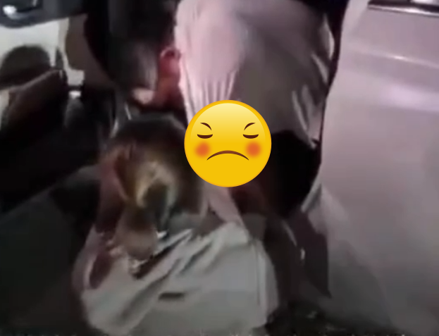 HOT HOT VK bắt gặp CK đang sập sình với b3 trên Oto của mình tại ngã 3 Hải Nam xã Thanh Sơn