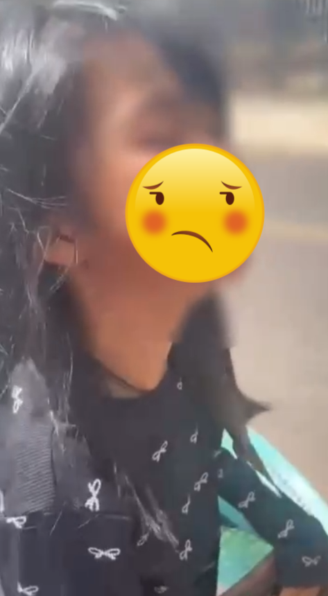 Tội bé mà là tội chưa xử .Cha’u be’ bán vé số chuyên chèo kéo, đeo bám người đi đường