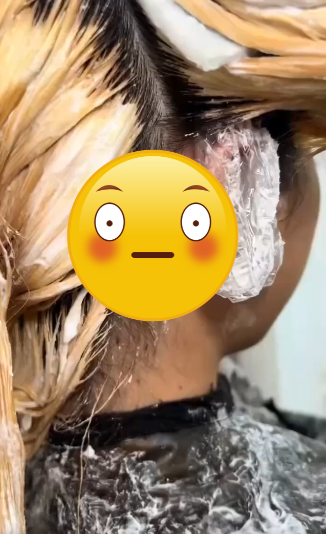 SỢ LUÔN chủ tiệm tóc khóc thét, xem nổi da gà