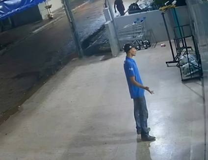 SỢ LUÔN :  Thanh njên ăn 1 nhát 🔪 va’o …