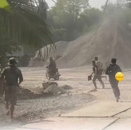 Biê’n cănq ở bãi đá miền Đông, TPHCM: 1vs 4